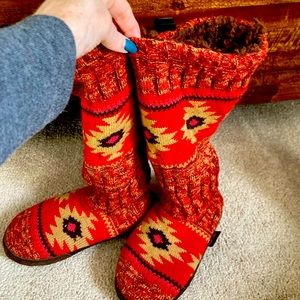 Muk luks. Great colors, never worn